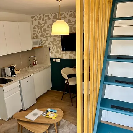 Mezzanine Porte Saint-michel Apartment